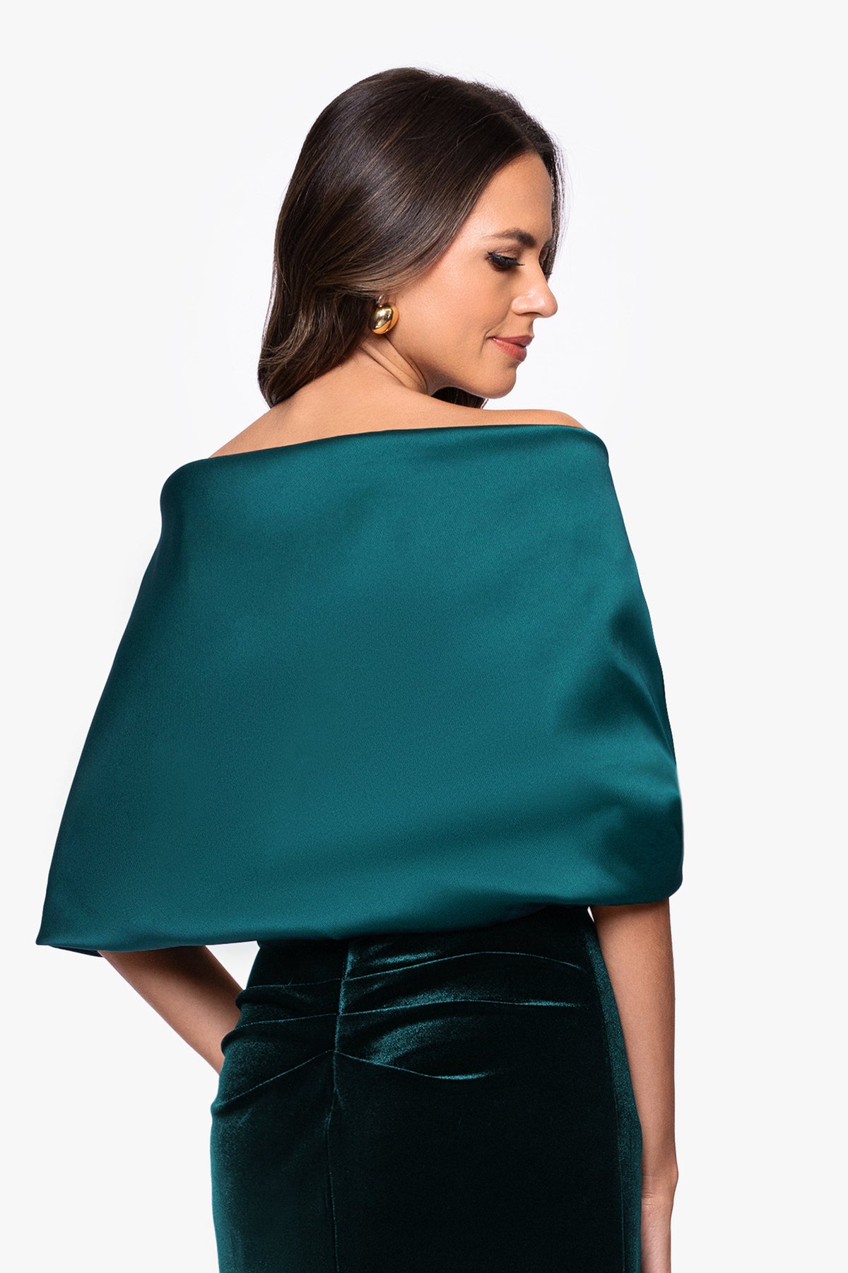 XSCAPE "Thalia" Stretch Mikado Shawl Wrap