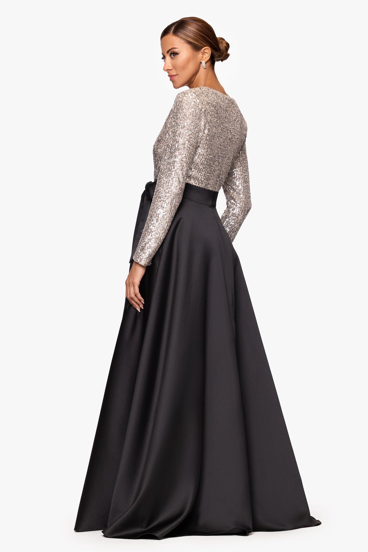 XSCAPE "Dixie" V-Neck Long Sleeve Sequin Top Waistband with Bow Gown